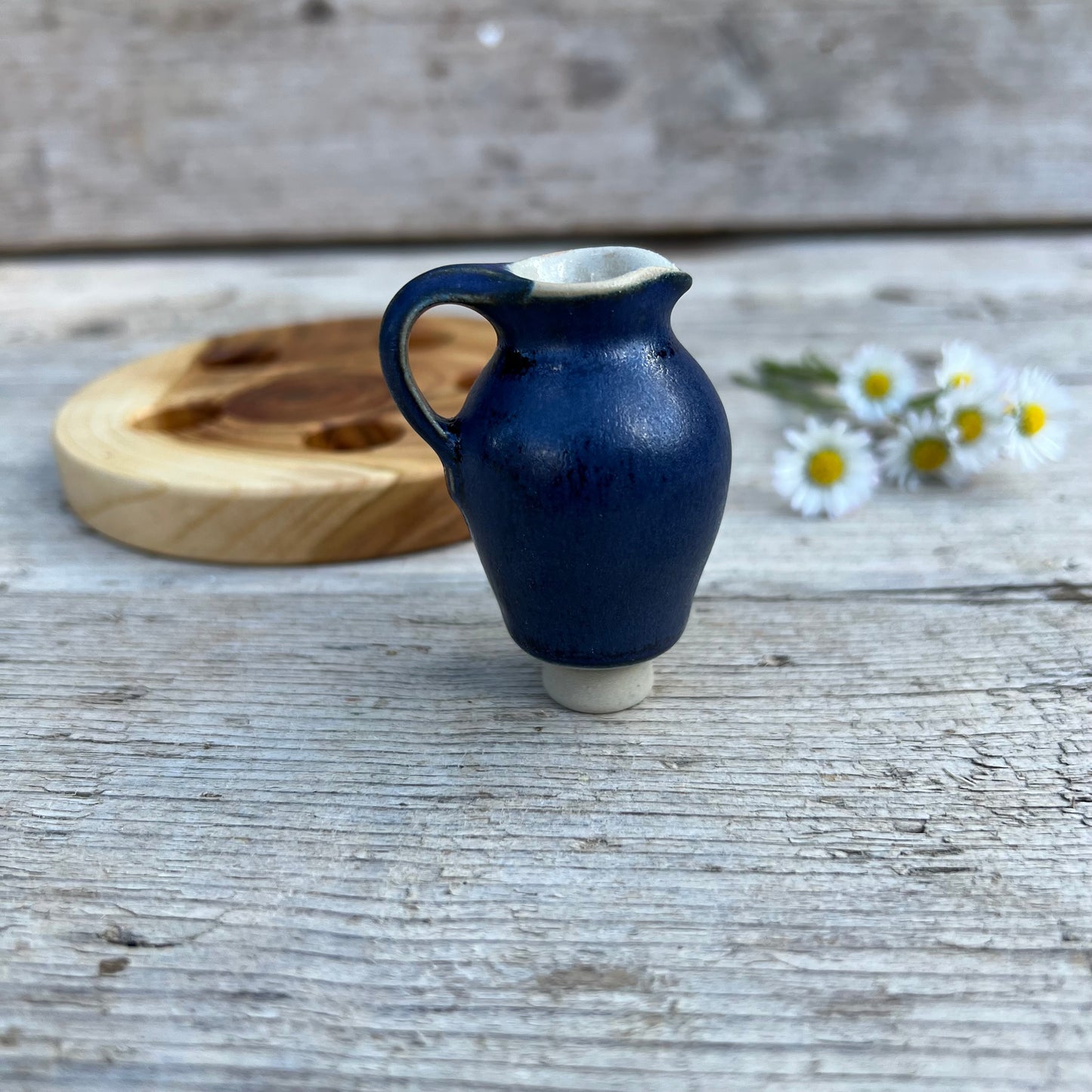 Keramikvase mit Henkel