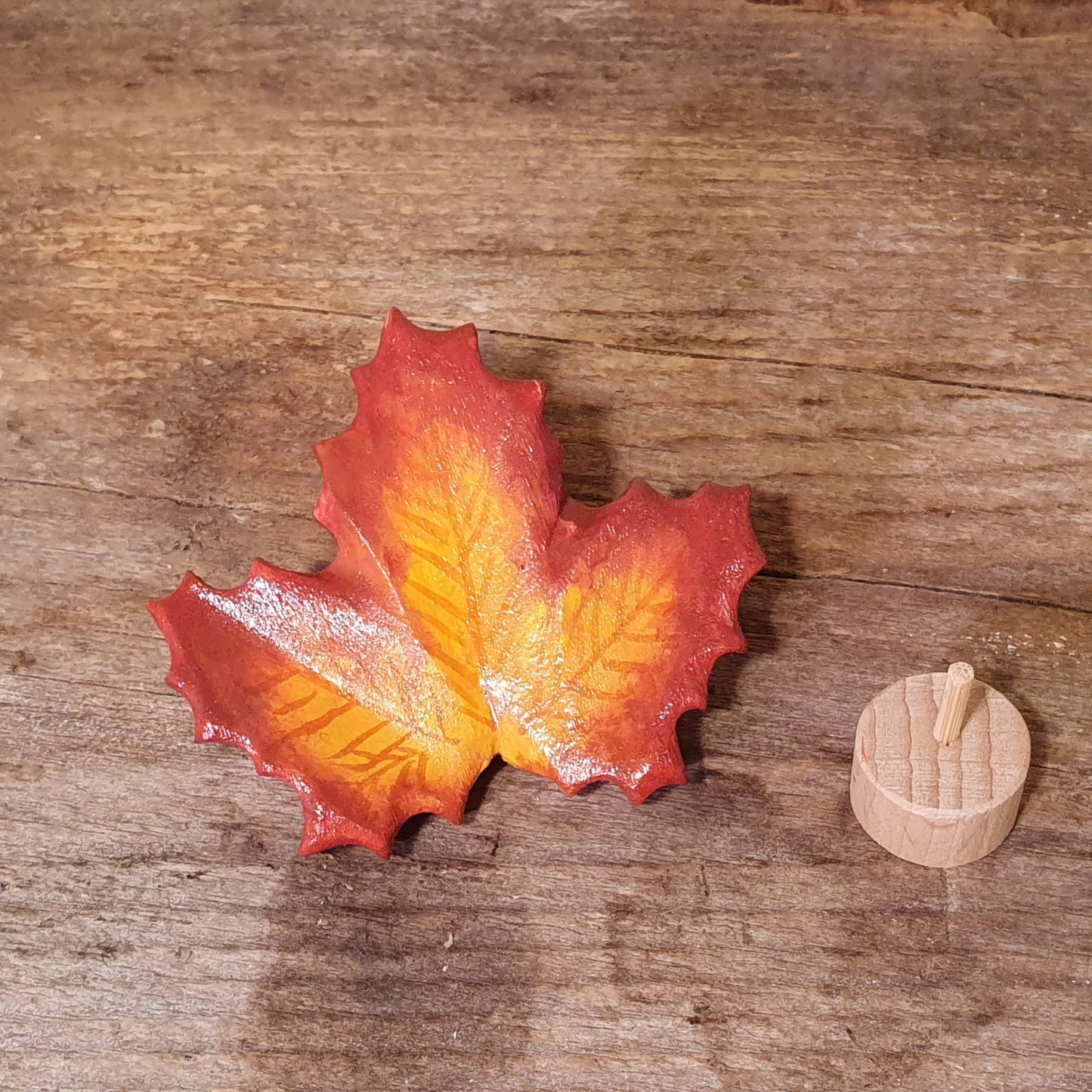 Herbstblätter ca 5,5cm bemalt